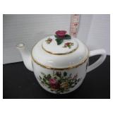 ROYAL ALBERT OLD COUNTRY ROSES 2 CUP TEAPOT