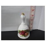ROYAL ALBERT OLD COUNTRY ROSES BELL