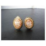 14KT GOLD 3 LADY SHELL CAMEO CLIP ON EARRINGS