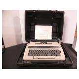 VINTAGE SMITH-CORONA TYPEWRITER