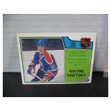 83-84 OPC #217 WAYNE GRETZKY SCORING LEADER CARD
