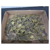 135 VINTAGE KEYS LOT-NATIONAL ETC.