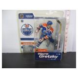 2004 GRETZKY MINT-SEALED NHL LEGENDS FIGURE
