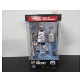 2010 SEALED GRETZKY COLLECTORS EDITION FIGURE