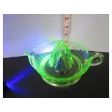 URANIUM GLASS REAMER-JUICER