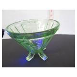 VINTAGE GREEN DEPRESSION GLASS FOOTED BOWL