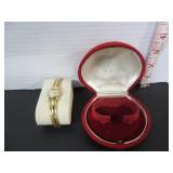 18KT GOLD OMEGA LADIES WRIST WATCH