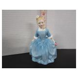 ROYAL DOULTON 'A CHILD FROM WILLIAMSBURG' FIGURINE