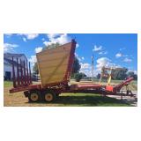 New Holland 1038 Auto Bale Wagon