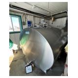 Mueller 1000Gal Bulk Tank w/ Washer & Controls