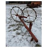 Inland 3PTH 2-Wheel Windrow Turner