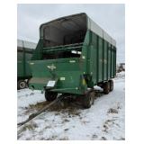 Badger 16' Forage Box Badger Tandem Running Gear