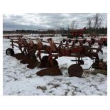 International 720 5-Furrow Semi Mount Plow