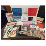 1960's Pontiac Brochure Lot