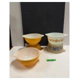 (5) Pyrex 1 1/2qt Bowls