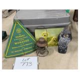 (2) Signs, Plastic Owl, & Lantern