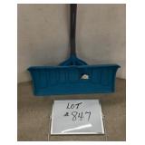 Yarfdworks Snow Shovel