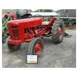 I.H. 300 Gas Tractor - Quick Hitch PTO