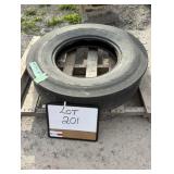 Used Marker Goodyear 7.50-20 Market Tire