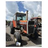 Massey Ferguson 2705 Tractor