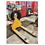 Rol-Lift 4500 lbs Capacity Hydraulic Pallet Jack