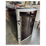 Magic Chef Wine Cooler MCWC45MCG