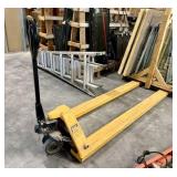 Uline 5500 lbs Capacity Extra Long Pallet Jack, 96