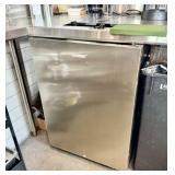 Edgestar 24' Kegerator Conversion Refrigerator (Mi