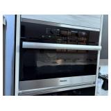 24' Miele M6160 USA Microwave Oven