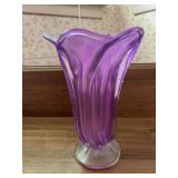 10 ' LAVENDER & CLEAR ART GLASS VASE