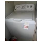 G.E. LARGE CAPACITY WASHING MACHINE - EXCELLENT