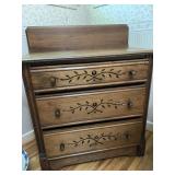 ANTIQUE SPOON CARVED 3 DRAWER WASH STAND - 30 X