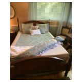 FULL/QUEEN SIZE MAHOGANY BED COMPLETE W/ MATTRESS