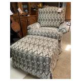 FAIRFIELD CLUB CHAIR W/ OTTOMAN - GREAT CONDITION