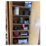 LOT OF KITCHEN COOKWARE