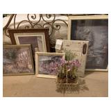 5 PCS OF DECORATIVE ARTWORK & FAUX CROCUS IN WIRE