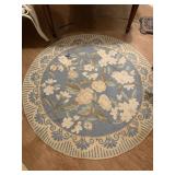 36 ' BLUE & CREAM ROUND HOOK RUG