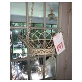 HANGING WIRE BASKET