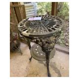 ALUMINUM OUTDOOR SIDE TABLE 25.5 X 16 '