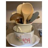 OVAL PLATTER, METAL BOWL & KITCHEN UTENSILS IN
