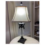 32 ' CRACKLE GLASS TABLE LAMP