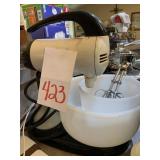 VINTAGE ELECTRIC SUNBEAM MIX MASTER