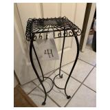 IRON PLANT STAND - 9 X 9 X 24 '