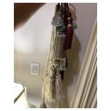 LARGE LOT OF TASSELS & TIE-BACKS