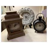 3 DECORATIVE CLOCKS