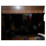 32 ' ONN ROKU TV W/ REMOTE & LARGE WOOD