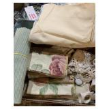 LOT OF TABLE LINENS AND CERAMIC CHICKEN