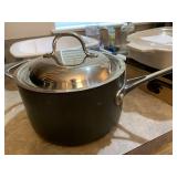 CALPHALON 3.5 QT SAUCEPAN W/ LID