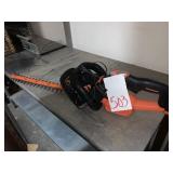 BLACK & DECKER RECHARGEABLE HEDGE TRIMMER