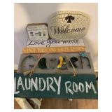 10 DECORATIVE WOOD SIGNS - ASSORTED SIZES